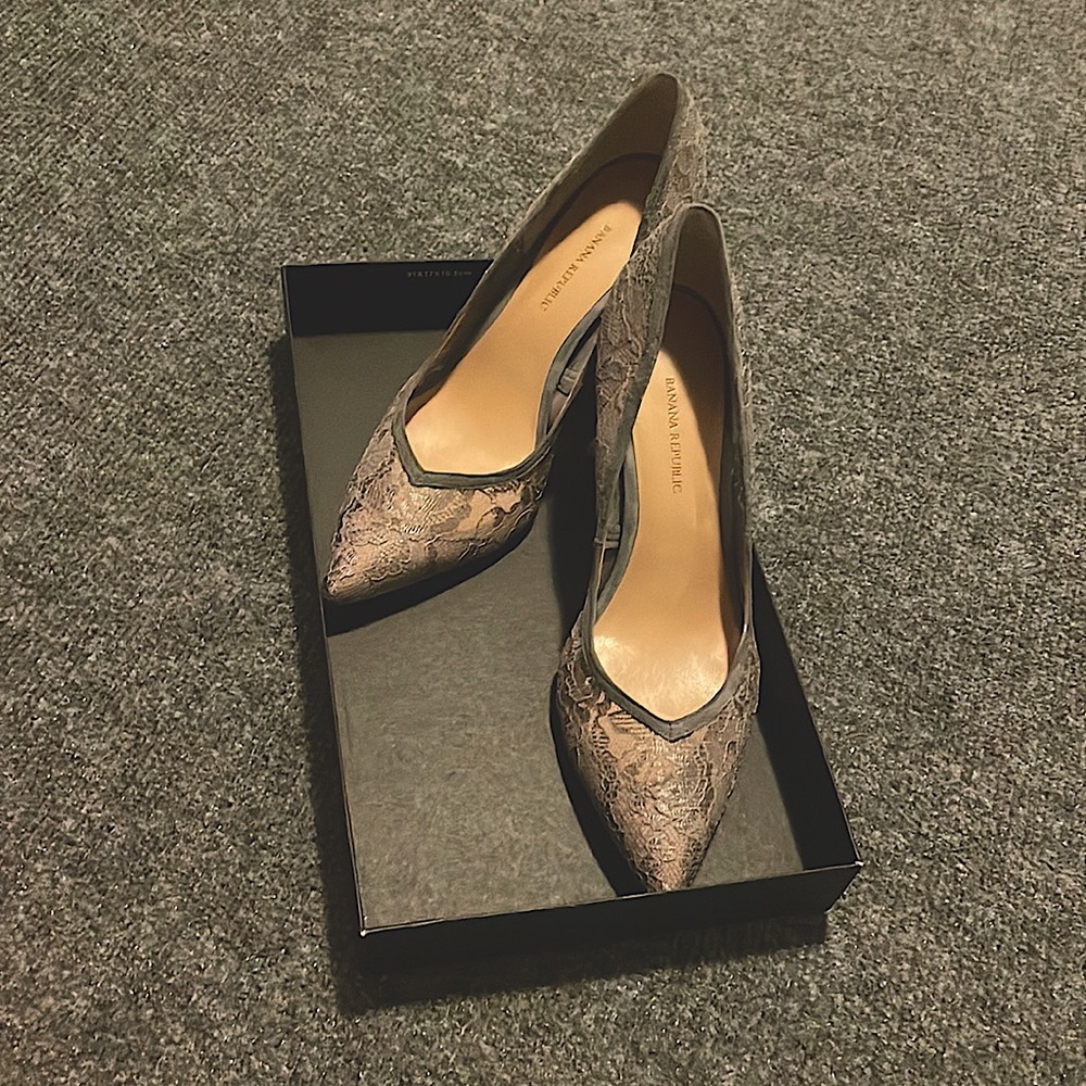 Banana Republic Heels